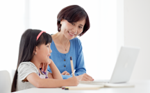子どもとお母さんのイメージ写真