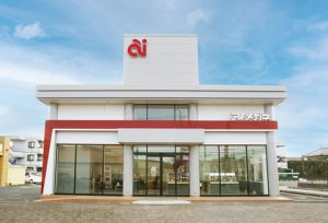 アイメガネ新越谷店の外観