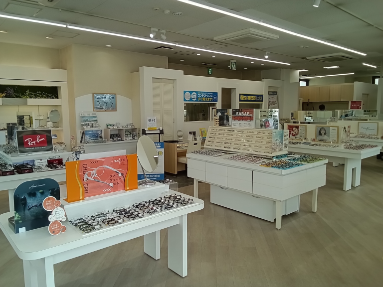 メガネの愛眼 大仙店
